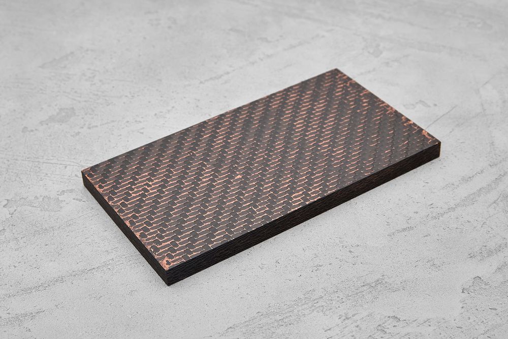 Карбон twill 12K, плашка 140x80x8мм, с медной пудрой