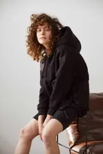 Худи Toccotwo с  черными люверсами Женский Черный