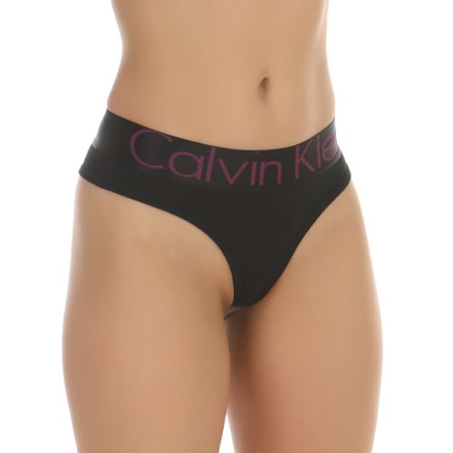 Женские трусы тонги черные с баклажановыми буквами Calvin Klein Women Black