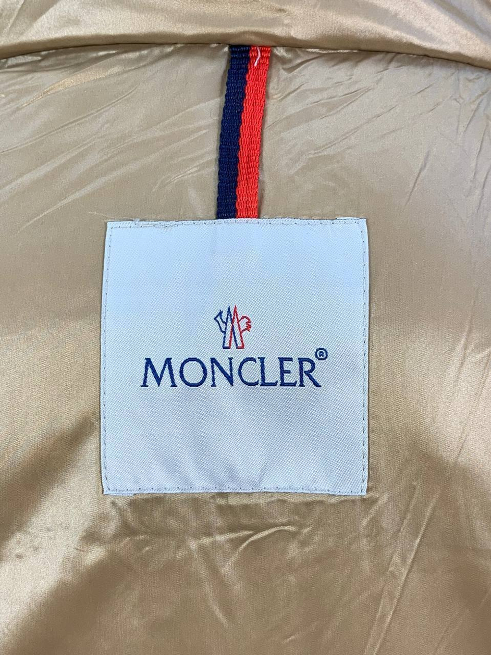 Пуховик Moncler