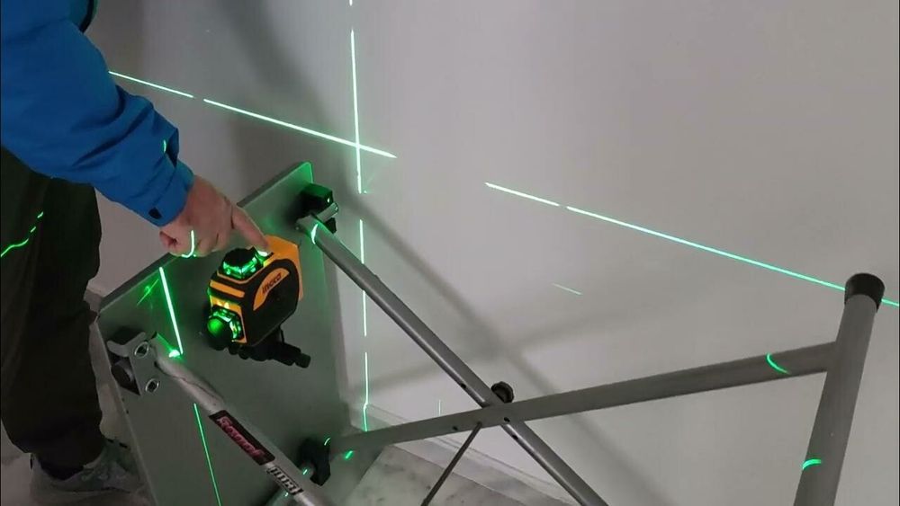 Лазерный нивелир 3D, 30м INGCO HLL255267