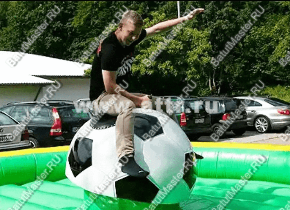 Надувной аттракцион Родео, мяч+батут, "Футбольный мяч", круглый, 6*6*3 м