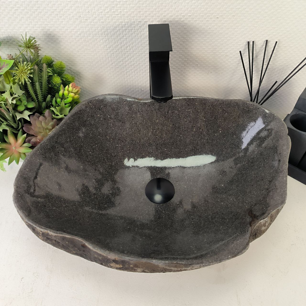 Раковина из речного камня RS-65041 51*39*15 0862