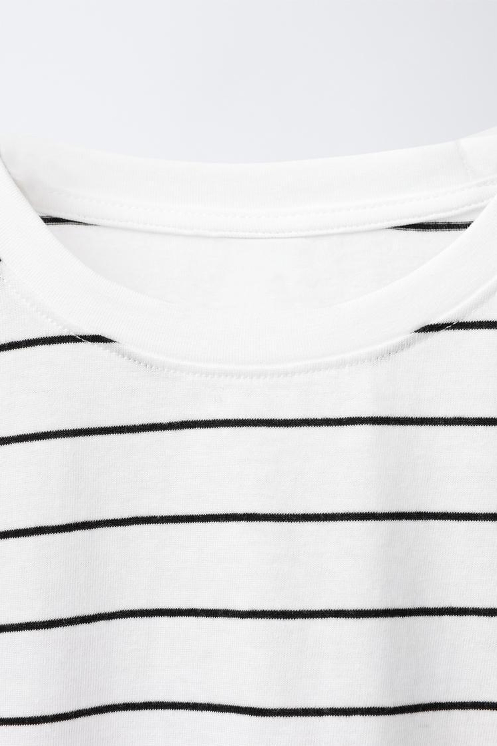 ZARA БАЗОВАЯ ФУТБОЛКА В ПОЛОСКУ, ПОЛОСКИ