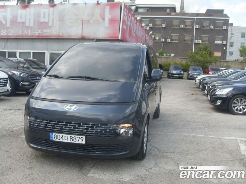 Hyundai Staria Cargo 3-х местный (07.2022)