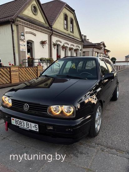 Передние фары VW Golf 3 angel eyes black