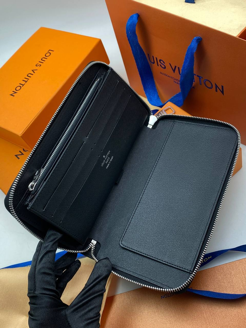 Кошелёк Louis Vuitton