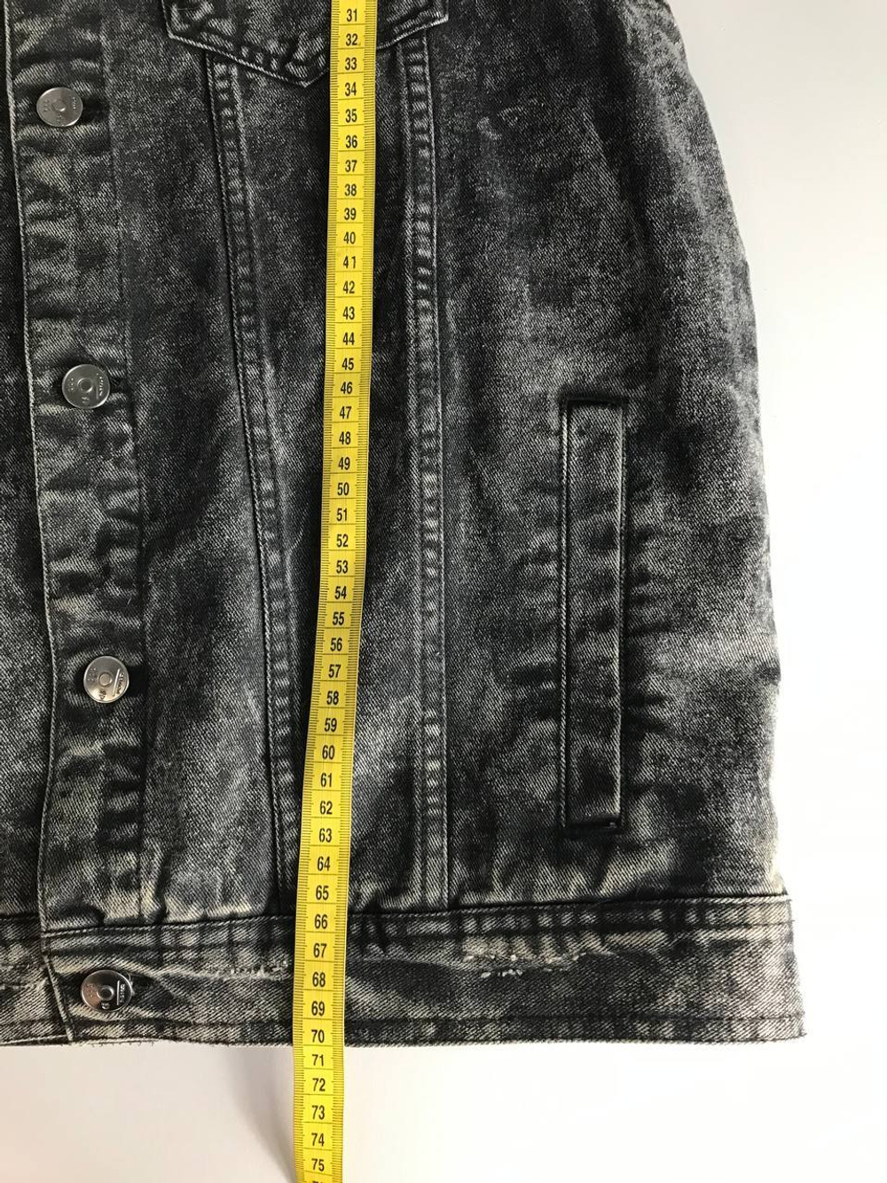 Жилетка Ostin брутальная, маркировка М, визуально на 46/48 размер