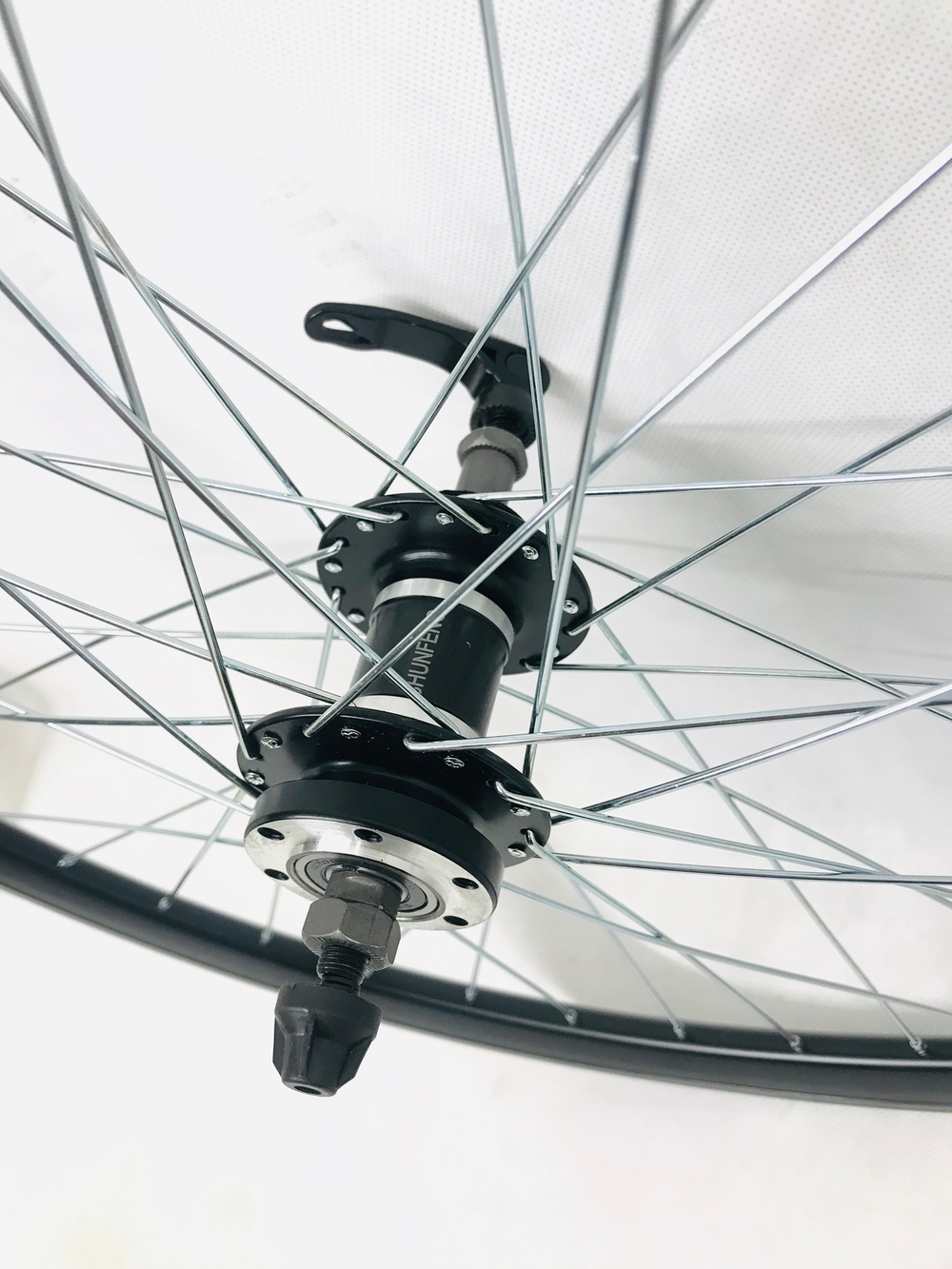Заднее велосипедное колесо для горного велосипеда на 26" дюймов под трещетку и дисковый тормоз