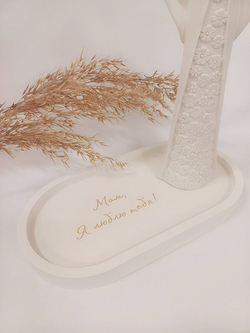 Ангел с цветами на подносе " Мам, я тебя люблю! "