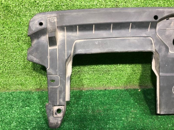 Кожух замка капота Audi Q7 2 (2015-2019)