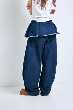 Джинсы с баской SELECT