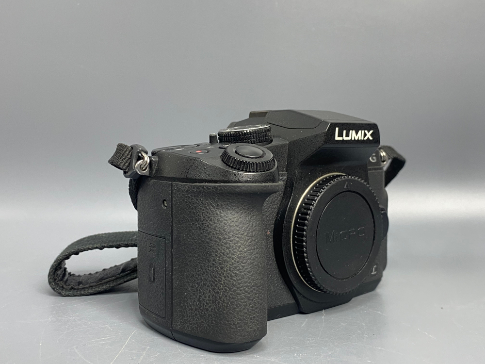 Panasonic Lumix DMC-G81