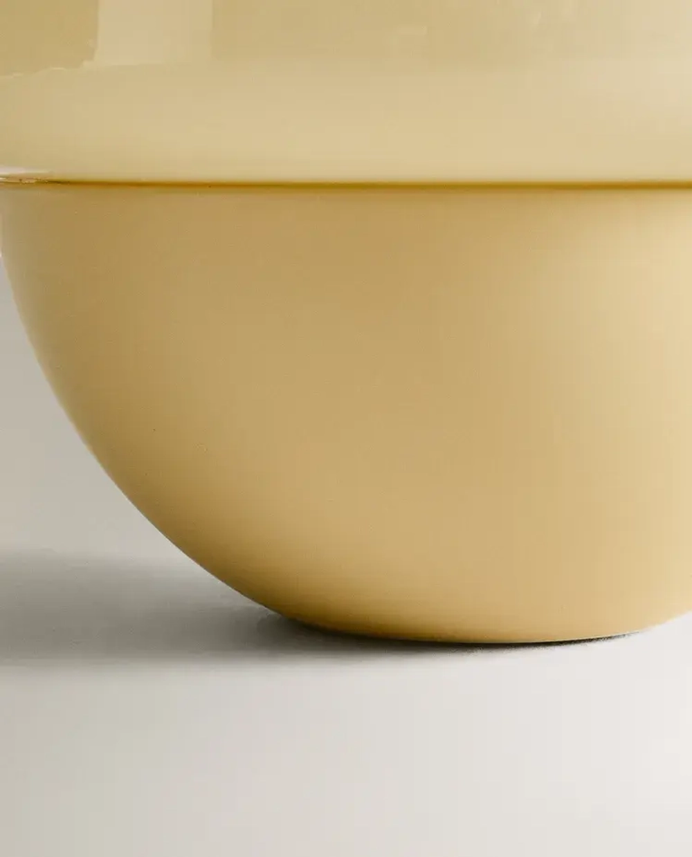 ZARA HOME ОВАЛЬНАЯ НАСТОЛЬНАЯ ЛАМПА, ЭКРЮ