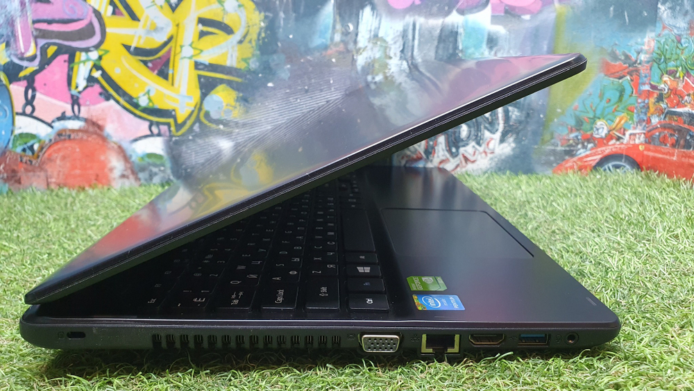 Ноутбук Acer Pentium/4Gb/820M 1Gb