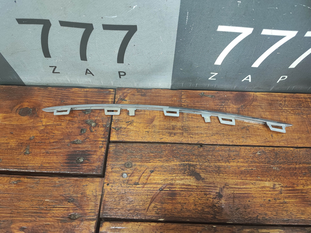 Молдинг переднего бампера Mercedes GLS (X167) 19-нв Б/У Оригинал A1678851006