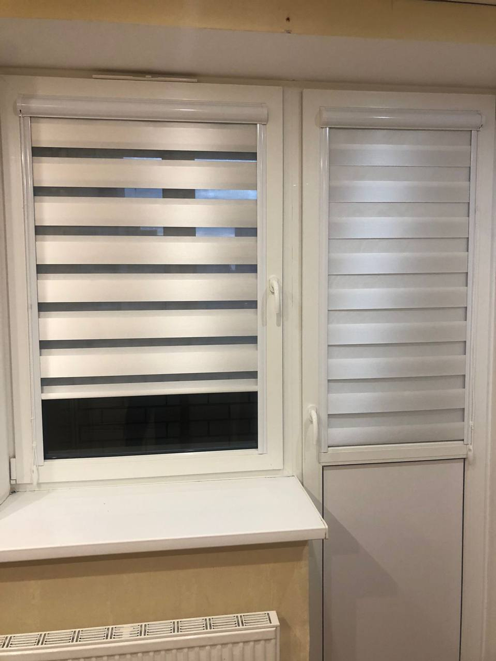 Рулонные шторы день-ночь кассетные с направляющими