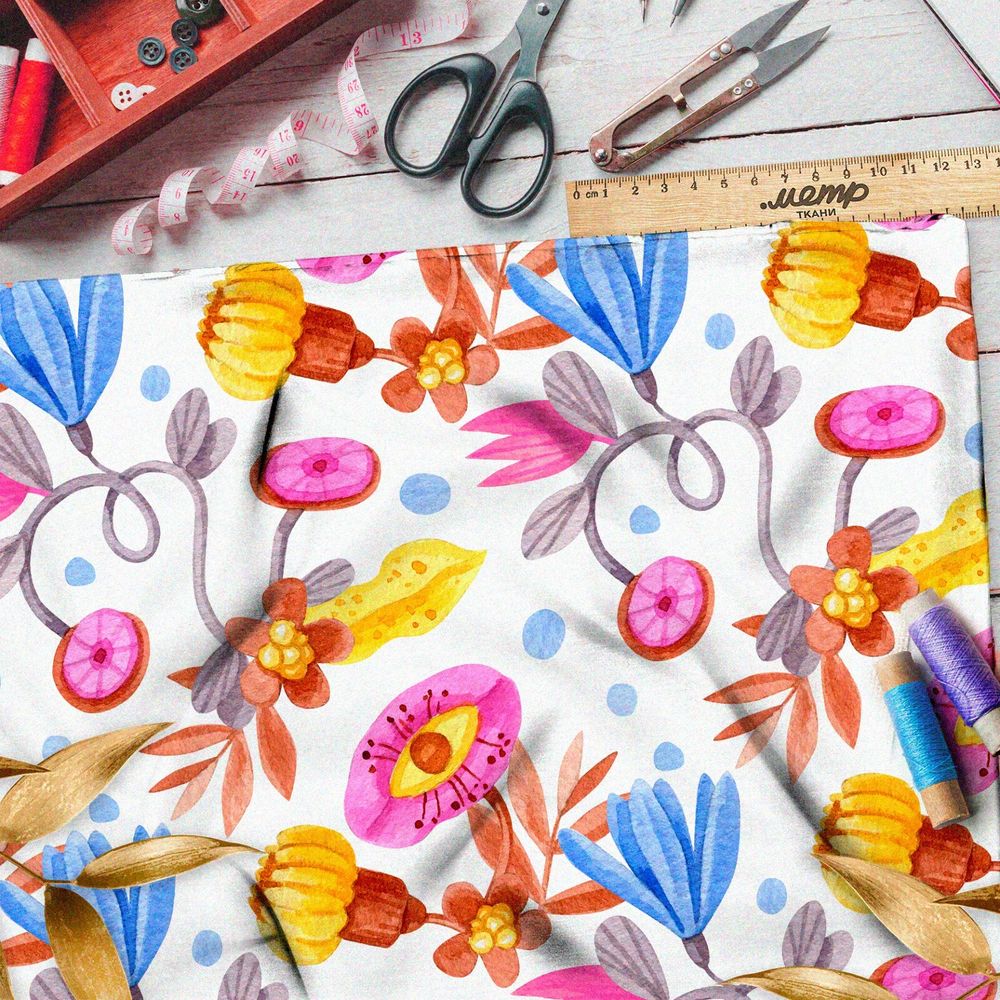 Ткань кулирная гладь абстрактные яркие цветы и глаза на белом фоне