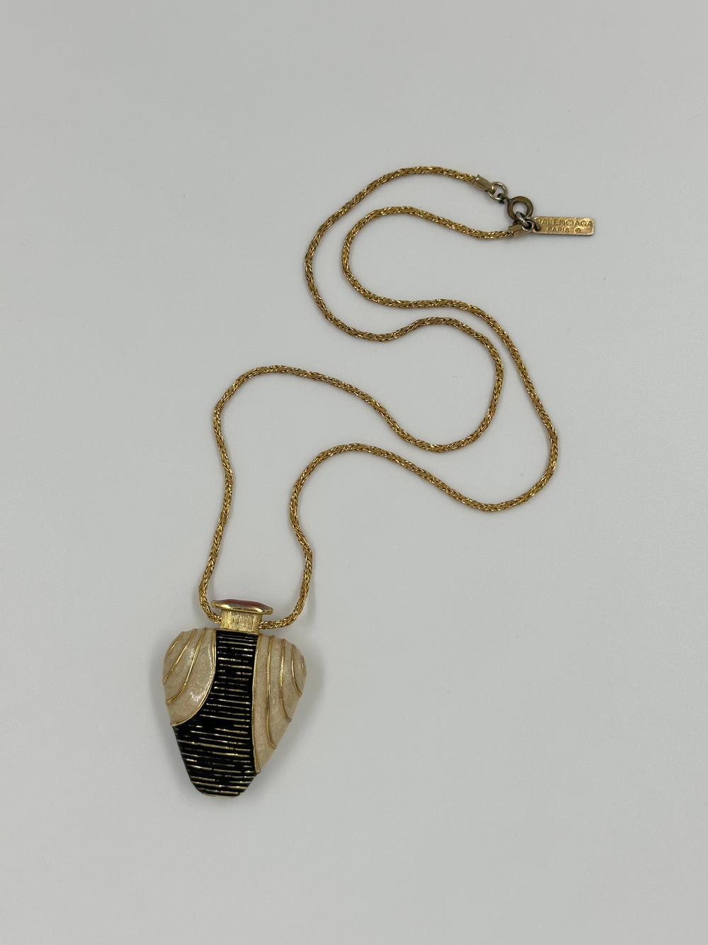 Кулон Balenciaga