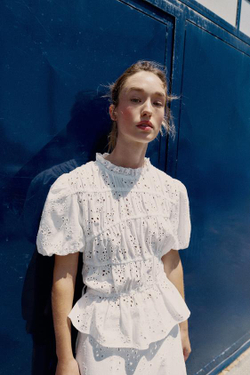 ZARA ТОП С ВЫШИВКОЙ И ПЕРФОРАЦИЕЙ, БЕЛЫЙ