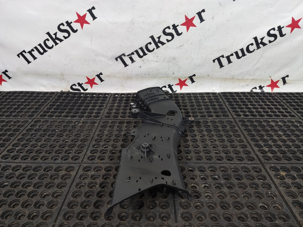 Кронштейн проводки 2020г.