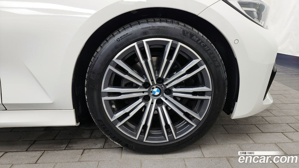 BMW 3 Series (G20) 320i M Sports (07.2021)