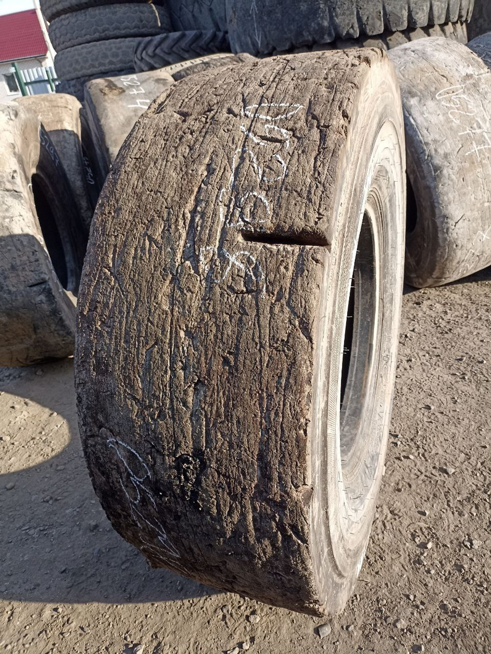 17.5-25 Nokian Mine king шина б/у
