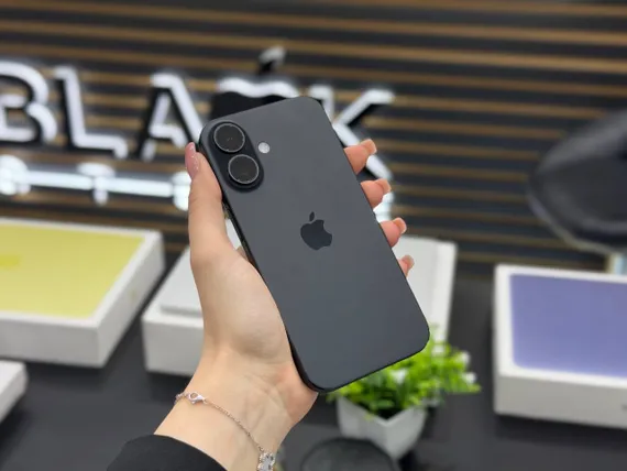 Б/У Телефон Apple iPhone 16 256Gb Black 95% (HRXXMC2KL9)