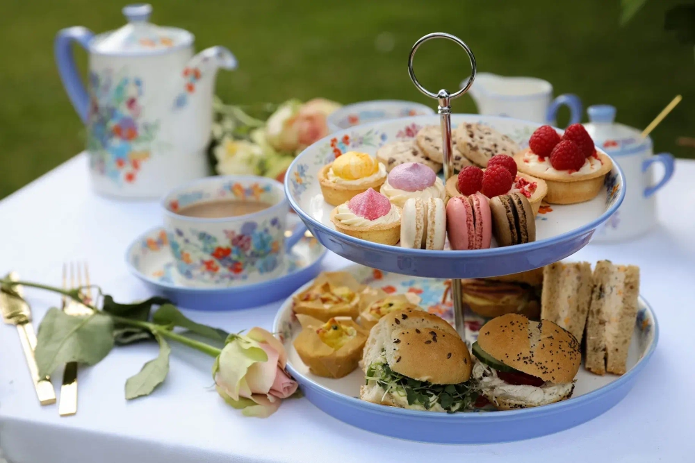 Kitchen Craft Поднос London Pottery 2 яруса 26 см луг