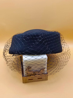 ФЕТРОВАЯ ТАБЛЕТКА С ВУАЛЬЮ.