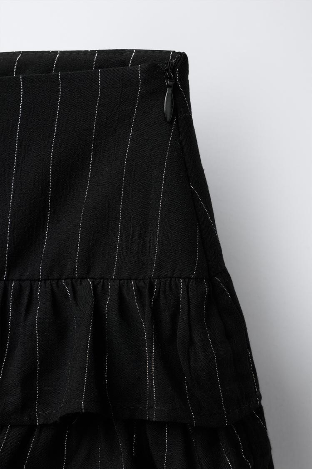 ZARA ЮБКА-ШОРТЫ В ПОЛОСКУ С БЛЕСТКАМИ, ЧЕРНЫЙ