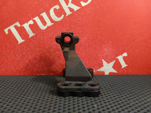 Кронштейн двигателя передний левый