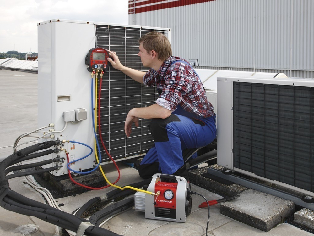 Универсальный набор для заполнения и слива системы Rothenberger ROCADDY 120 R32 с 2 аналоговыми манометрическими коллекторами