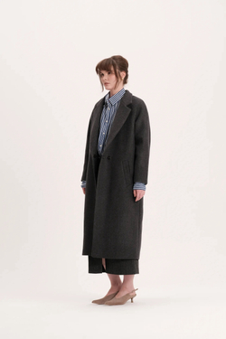 Серое пальто из кашемира