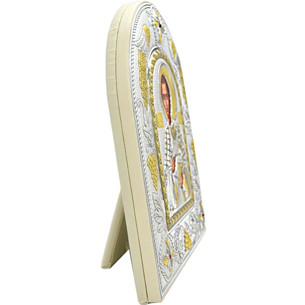 Пантелеймон Целитель. Икона в серебряном окладе.