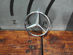 Эмблема крышки багажника Mercedes C-Class (W205) 14-23 Б/У Оригинал A2058174500