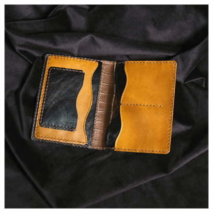 Чехол на паспорт «Лев» оранжевый