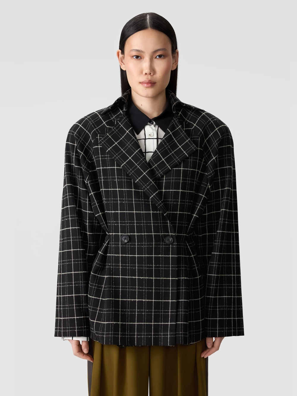 Жакет с объемными плечами OLA OLA