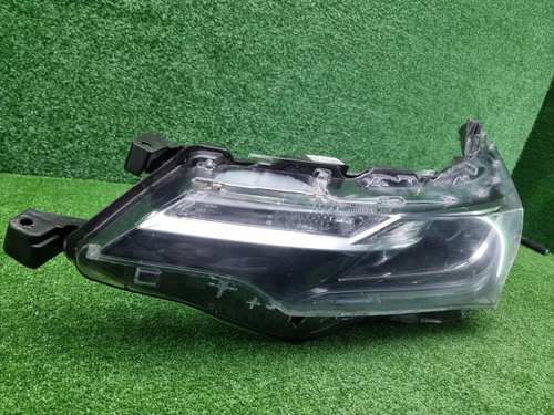 Фара левая Toyota Corolla E160 (2015-2019) LED
