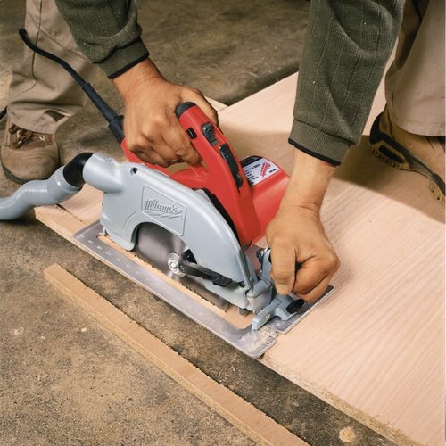 Пила дисковая Milwaukee SCS 65 Q