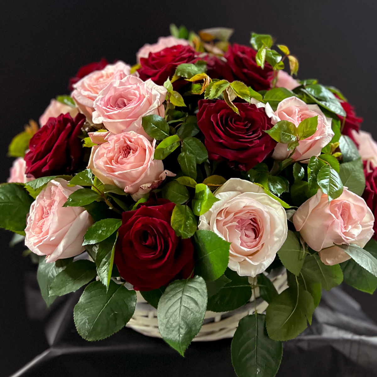 ❤️ Признание в любви — корзина классических и ароматных романтических роз — в день всех влюблённых у Феи