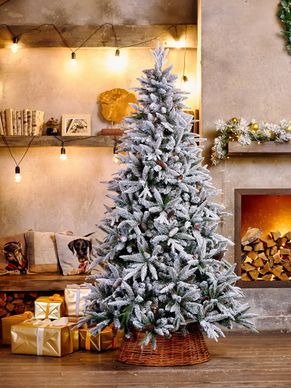 Заснеженная елка с шишками «ile Grande» (Литая+пвх) от 1,8 м до 2,7 м