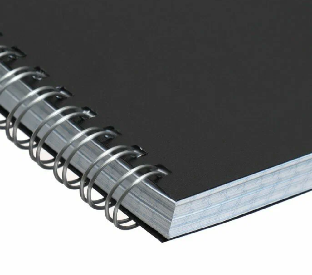 Блокнот А5 96листов клетка на гребне Soft-touch