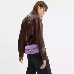 COACH СУМКА ЧЕРЕЗ ПЛЕЧО TABBY 20 С МЯГКОЙ ПОДКЛАДКОЙ, СИРЕНЕВЫЙ