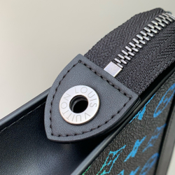 Louis Vuitton Pochette Voyage MM