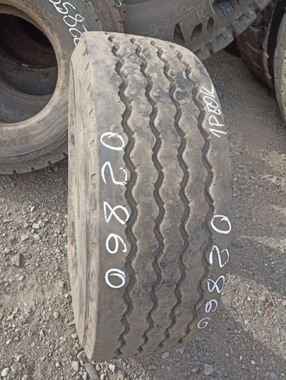 385/65R22.5 Kama NT201 шина б/у