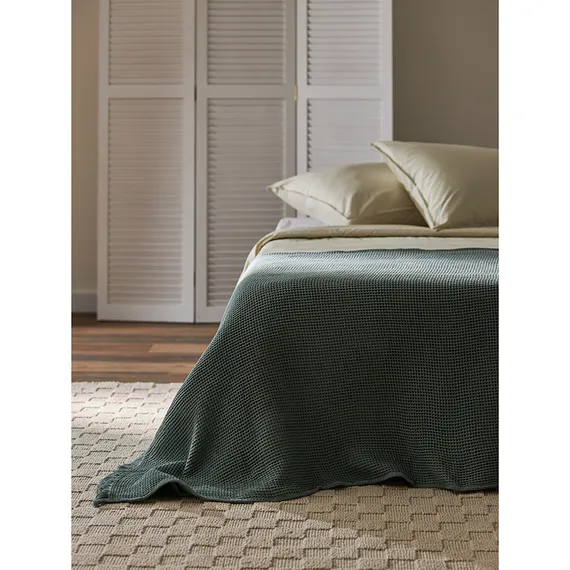 Покрывало вафельное из хлопка цвета шалфея из коллекции essential, 230х250 см