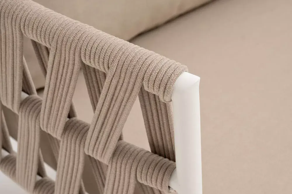 "Диего" диван 2-местный плетеный из роупа, каркас алюминий белый муар, роуп бежевый круглый, ткань бежевая 15052