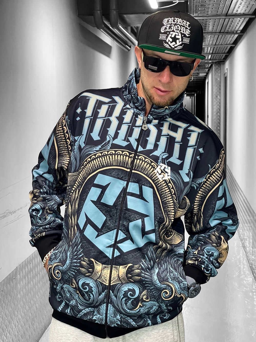 Олимпийка Tribal Griffin