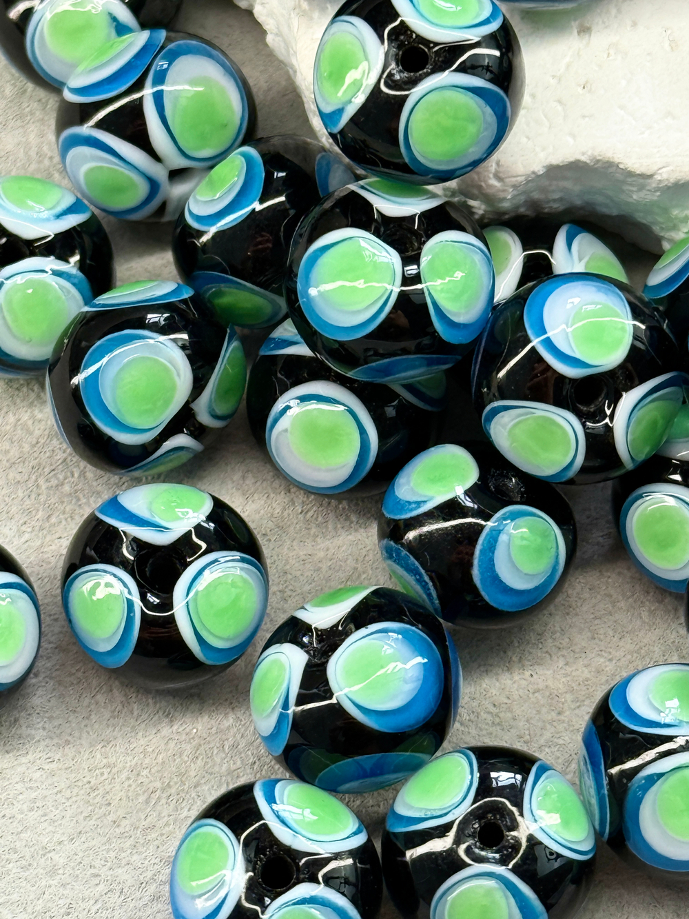 Стеклянные бусины лэмпворк 13*13 мм "Калейдоскоп"